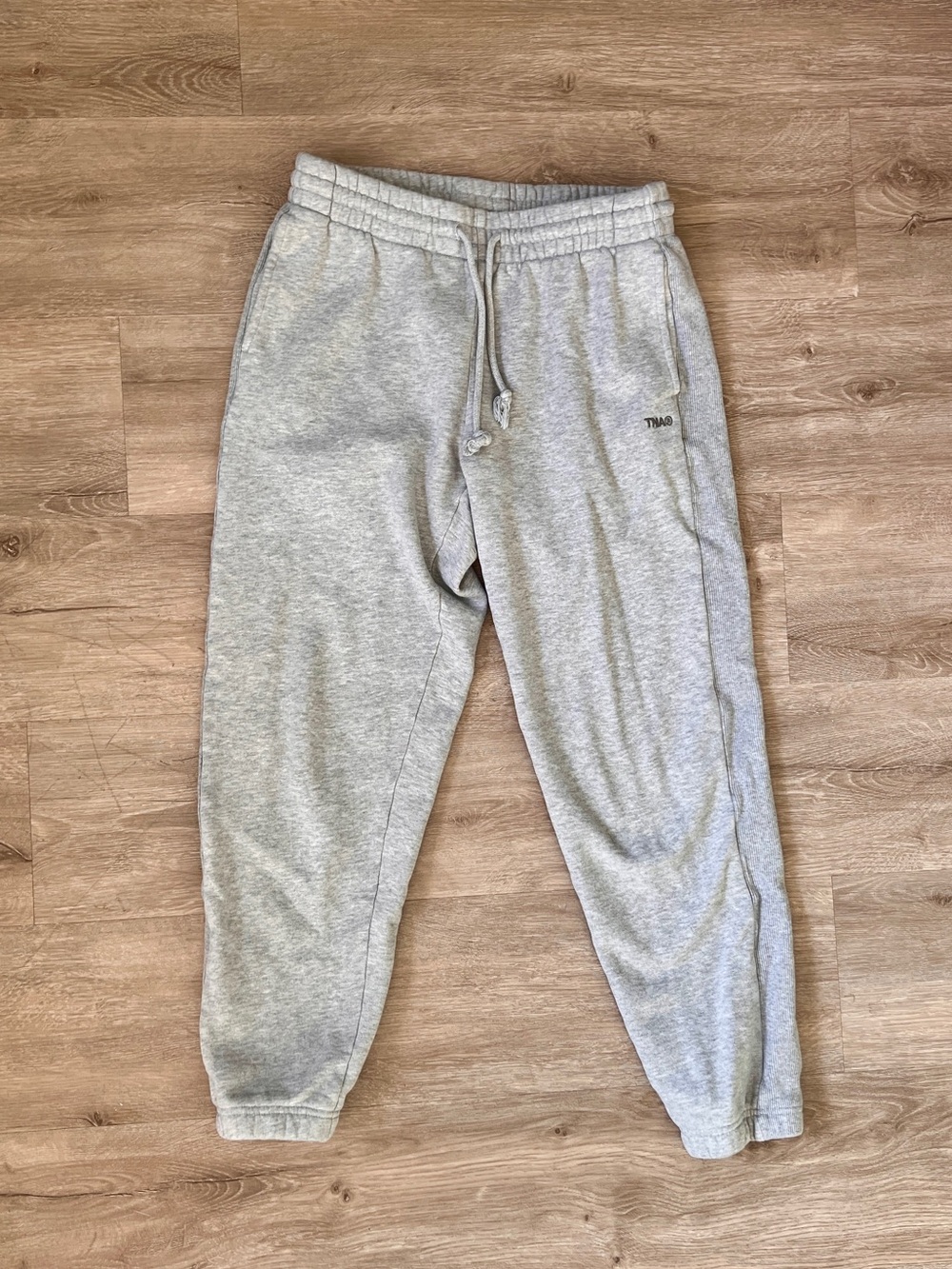 Aritzia TNA Women’s Sweatfleece Cozy Fleece Boyfriend Fit Jogger Sweatpants
